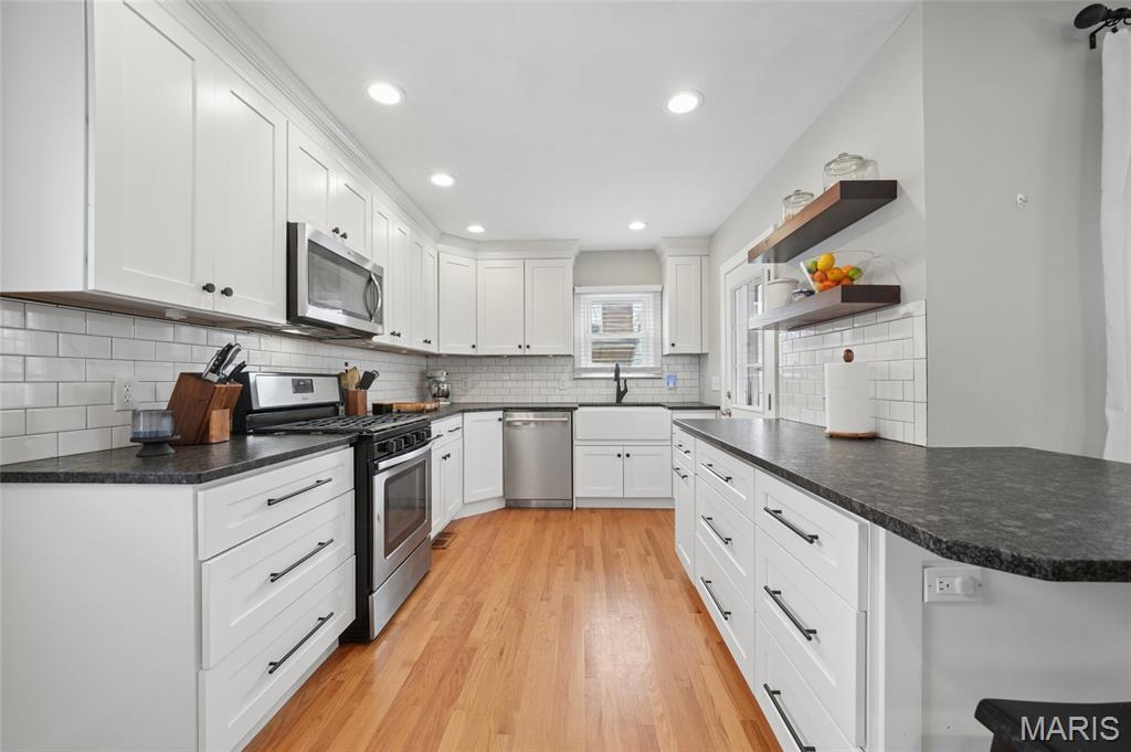 Larchmont - Residential