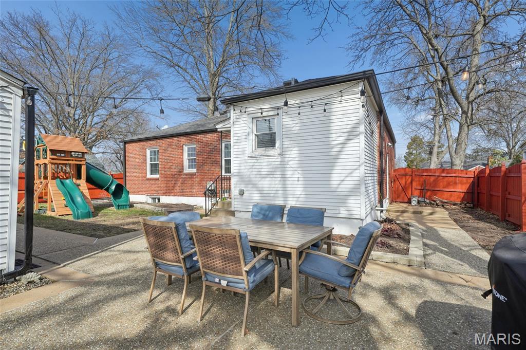 Larchmont - Residential