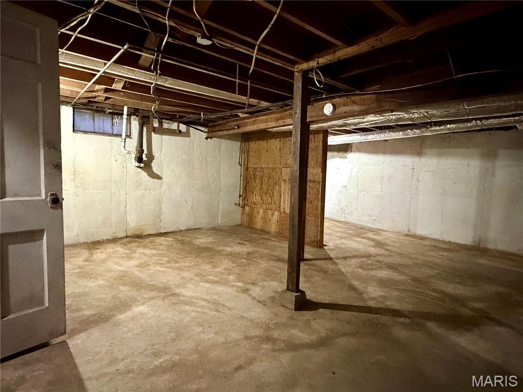 Maple Crest - Residential