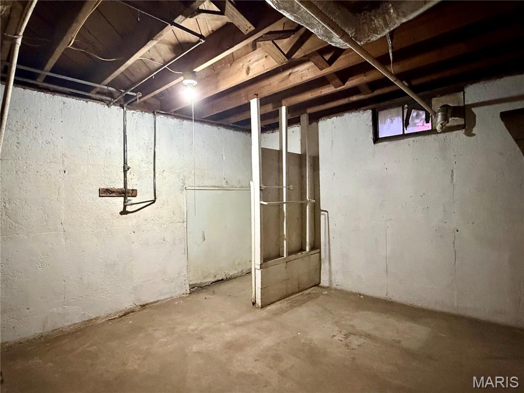 Maple Crest - Residential