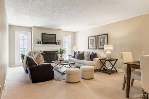 Tiny photo for 14443 Bantry Lane #24, Chesterfield, MO 63017 (MLS # 26042467)