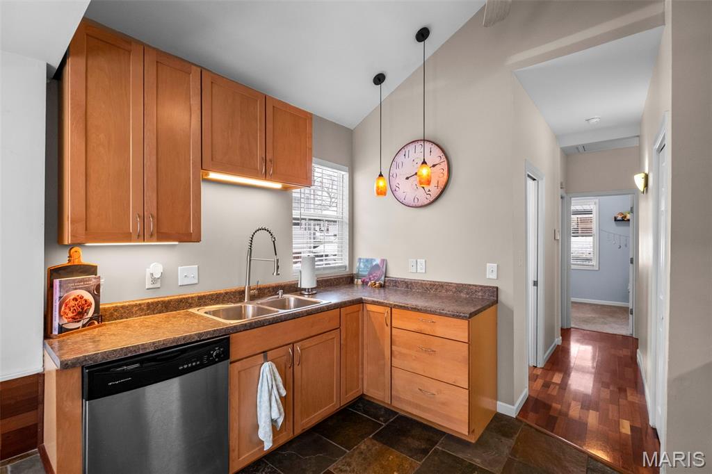 Rannells Add To Maplewood - Residential