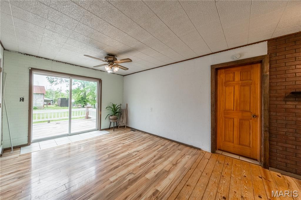 Lutesville - Residential