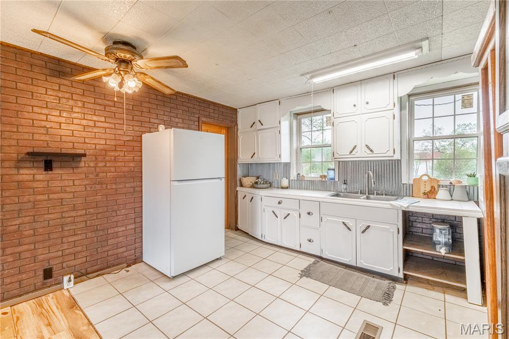 Lutesville - Residential