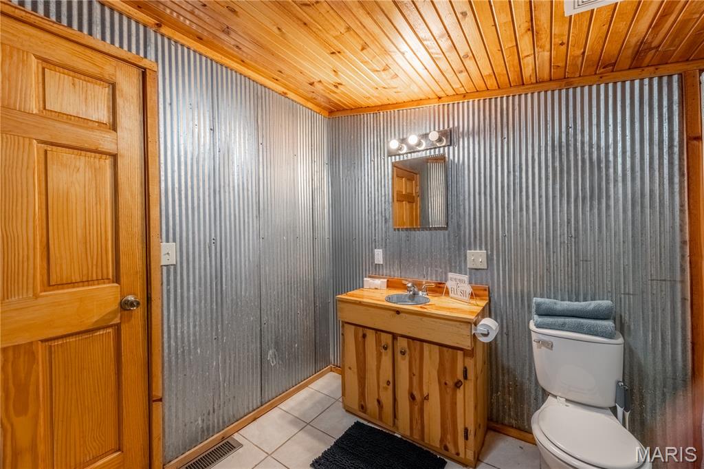 Lutesville - Residential