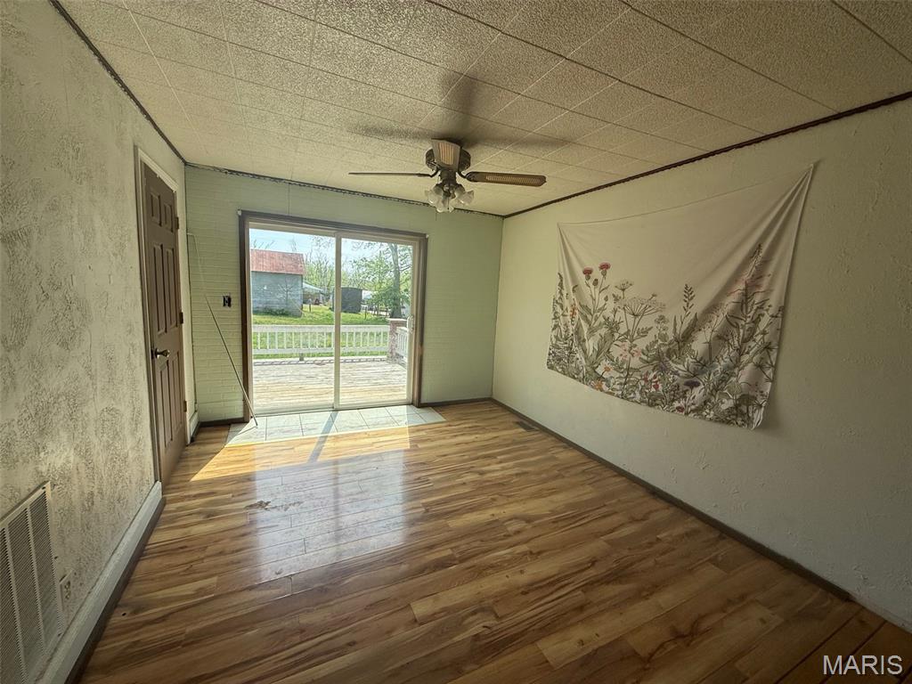 Lutesville - Residential