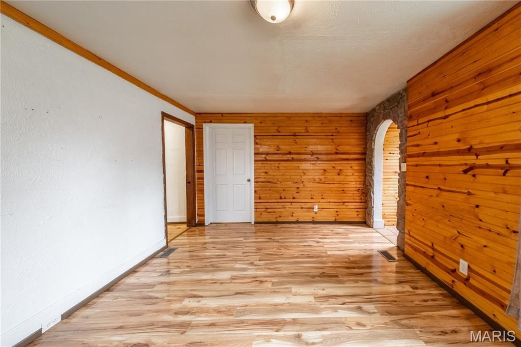 Lutesville - Residential