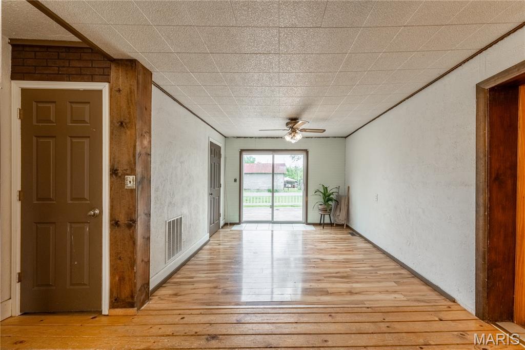 Lutesville - Residential