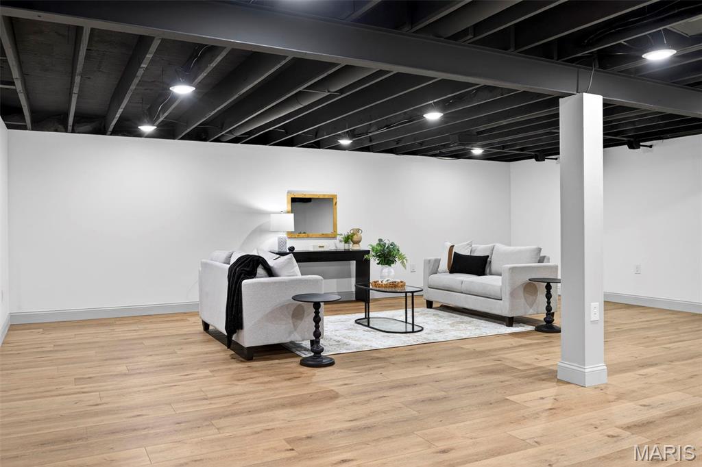 Lsl Woods #121 - Residential