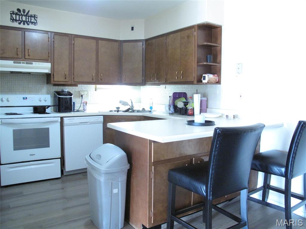 Hazelcrest Condo - Residential