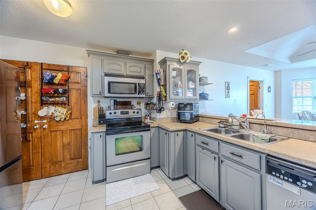 Shalom Mountain - Residential