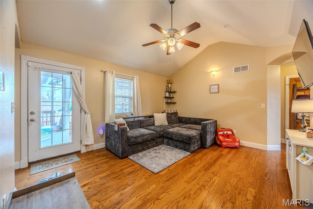 Shalom Mountain - Residential