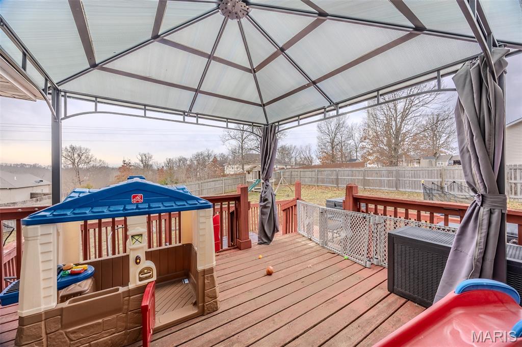 Shalom Mountain - Residential