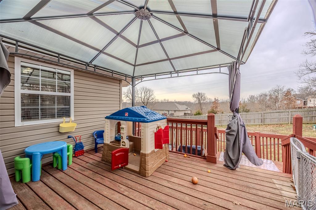 Shalom Mountain - Residential