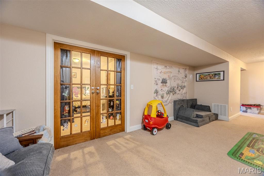 Shalom Mountain - Residential