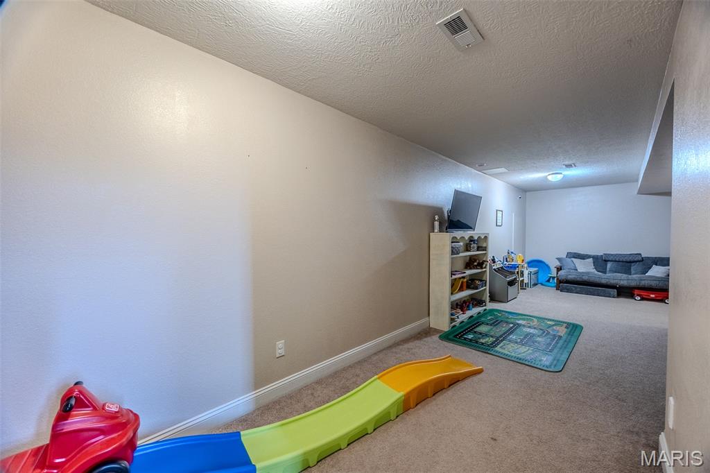 Shalom Mountain - Residential