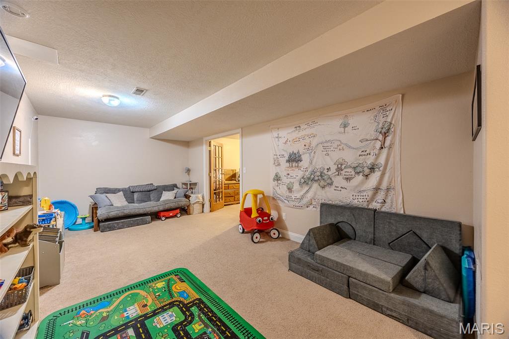 Shalom Mountain - Residential