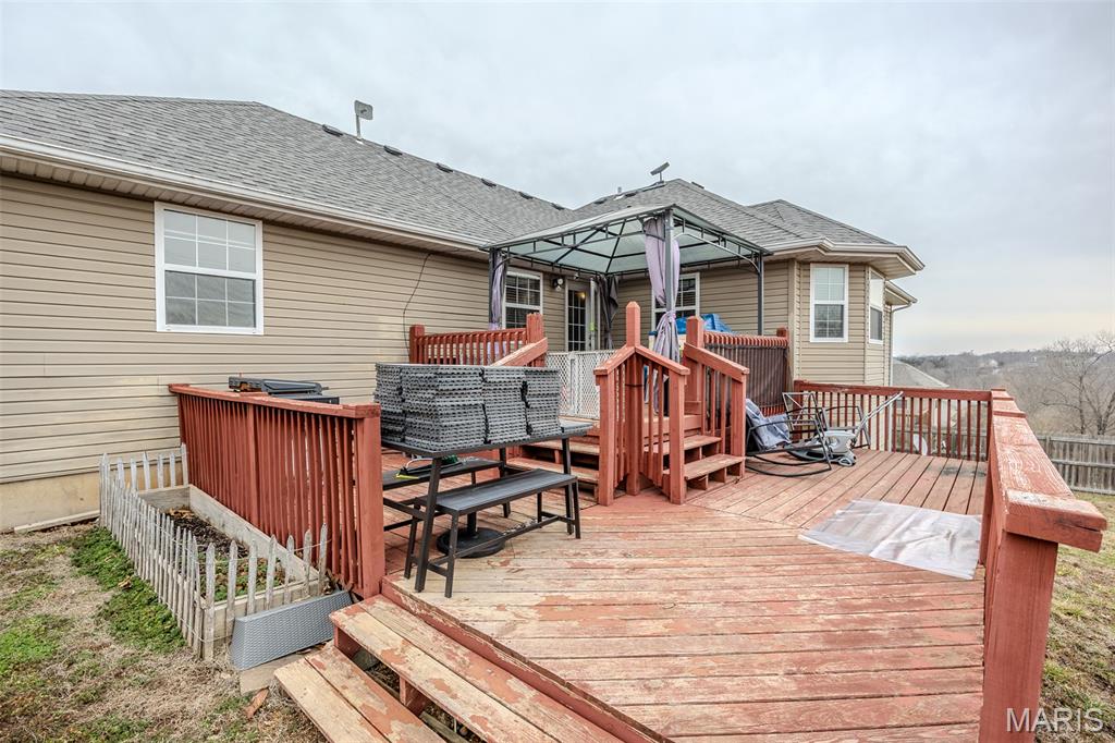 Shalom Mountain - Residential