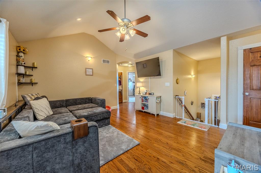 Shalom Mountain - Residential