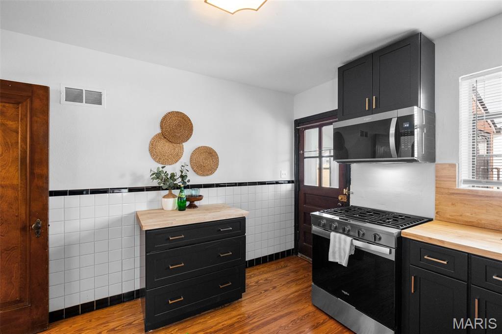 Russells Add 05 - Residential