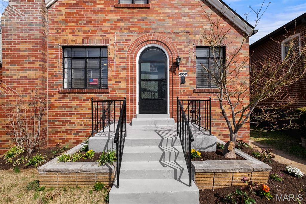 Russells Add 05 - Residential