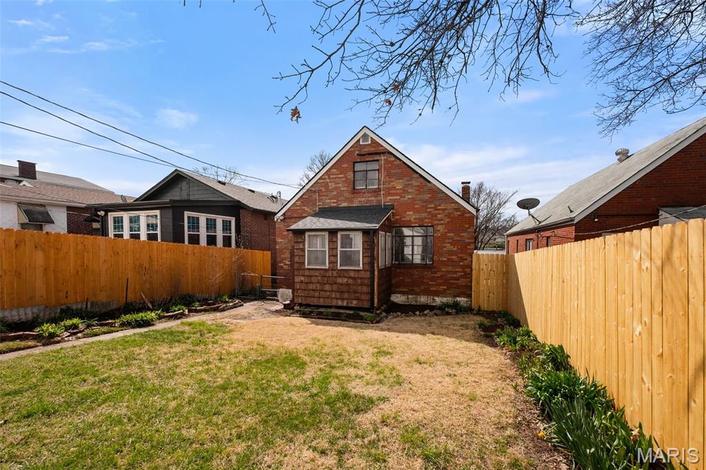 Russells Add 05 - Residential