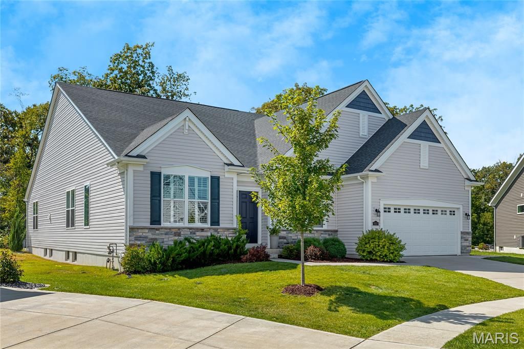Photo of 905 Upland Court, OFallon, MO 63368 (MLS # 26027006)