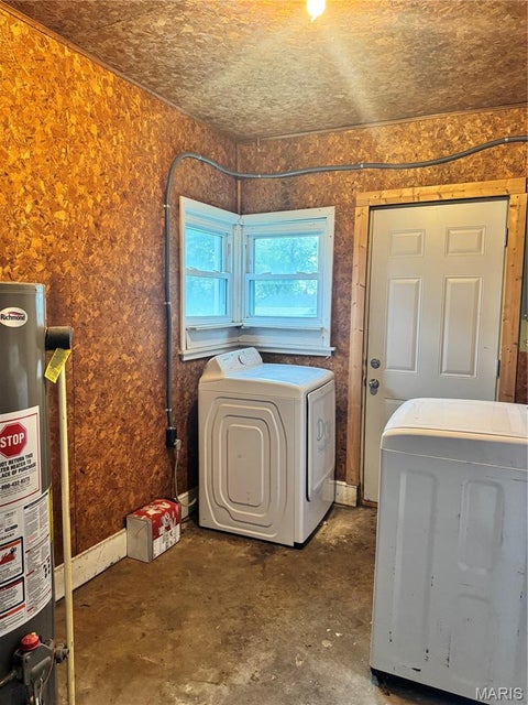 Tiny photo for 612 E Jefferson Avenue, Owensville, MO 65066 (MLS # 26065660)