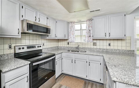 Tiny photo for 21 Brittany Court, Troy, MO 63379 (MLS # 26035215)
