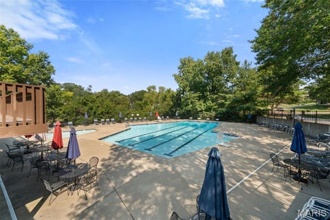 Tiny photo for 1968 Meadowtree Lane #5, Kirkwood, MO 63122 (MLS # 26056808)