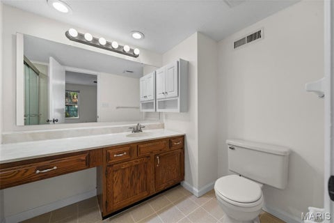 Tiny photo for 1968 Meadowtree Lane #5, Kirkwood, MO 63122 (MLS # 26056808)