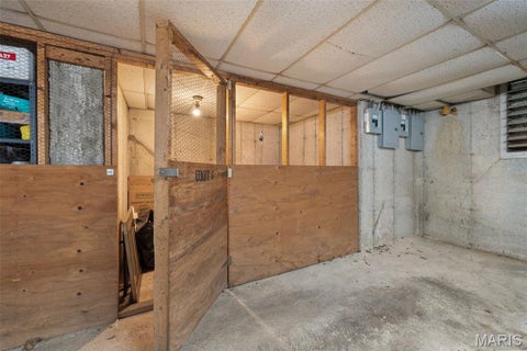Tiny photo for 1968 Meadowtree Lane #5, Kirkwood, MO 63122 (MLS # 26056808)