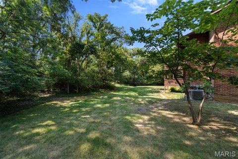Tiny photo for 1968 Meadowtree Lane #5, Kirkwood, MO 63122 (MLS # 26056808)