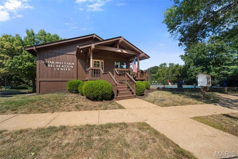 Tiny photo for 1968 Meadowtree Lane #5, Kirkwood, MO 63122 (MLS # 26056808)