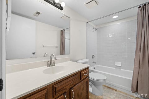 Tiny photo for 1968 Meadowtree Lane #5, Kirkwood, MO 63122 (MLS # 26056808)