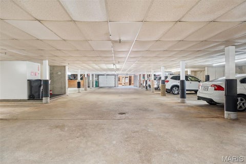 Tiny photo for 1968 Meadowtree Lane #5, Kirkwood, MO 63122 (MLS # 26056808)
