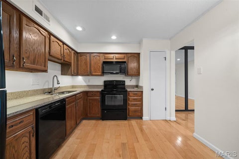 Tiny photo for 1968 Meadowtree Lane #5, Kirkwood, MO 63122 (MLS # 26056808)