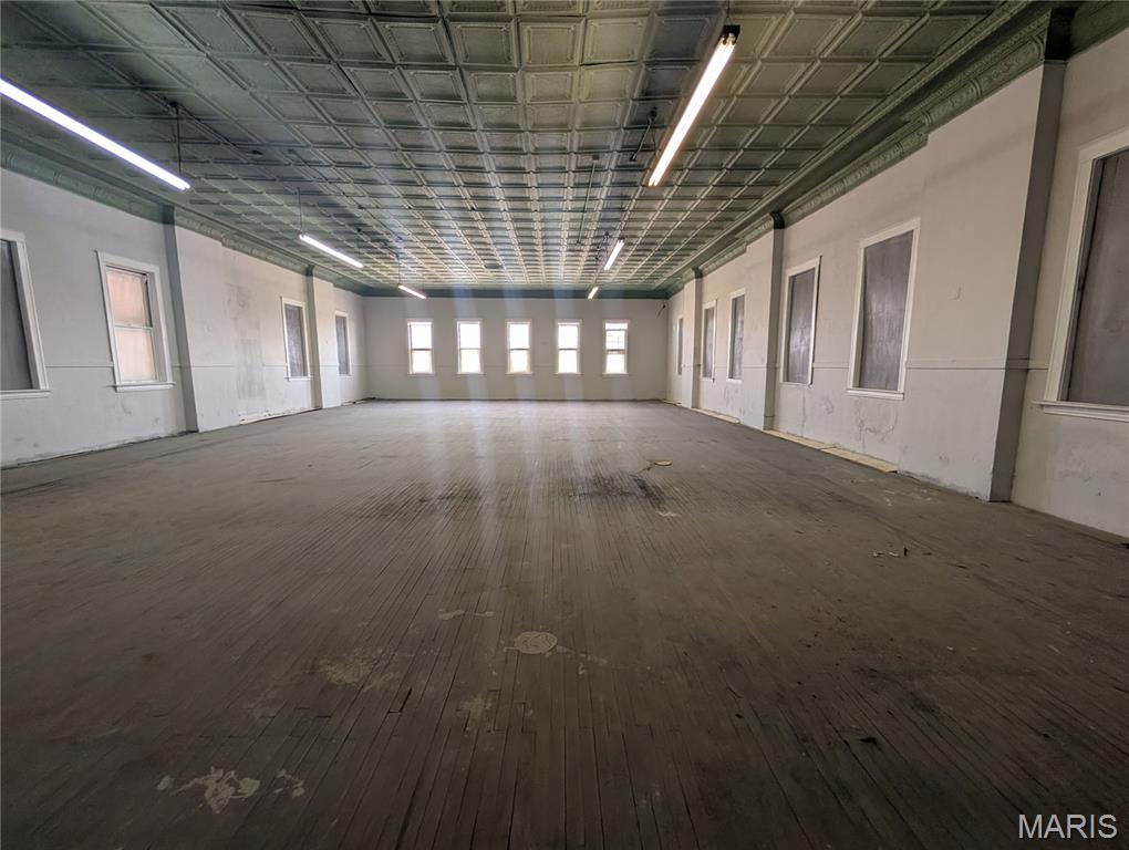 Cote Brilliante Add - Commercial Sale