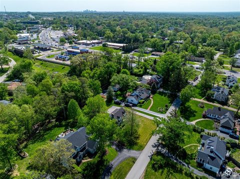 Tiny photo for 908 Woodshire Lane + Lot A Ln, Creve Coeur, MO 63141 (MLS # 26024708)