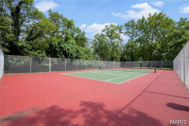 Townes/Thousand Oaks - Residential