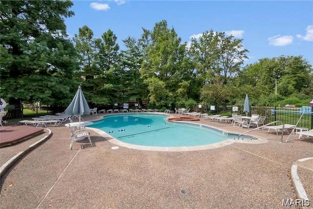 Townes/Thousand Oaks - Residential