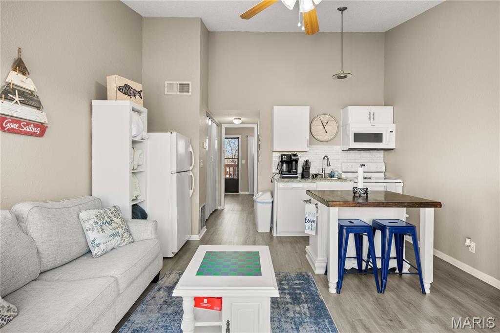 Southwood Shores Condominium - Residential