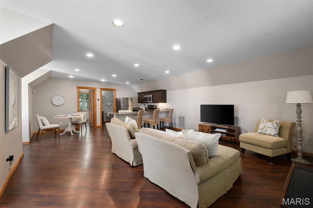 Samuel Turner To Webster Groves - Residential