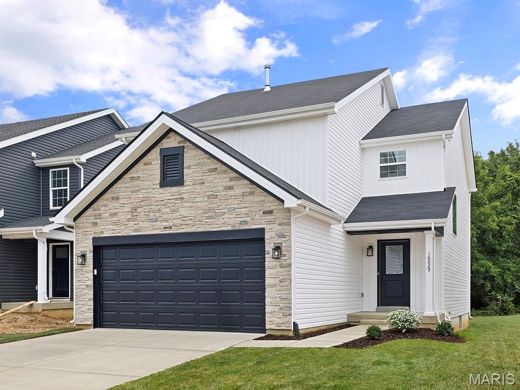 Photo of 2 Fieldcrest at Oakshire DR, OFallon, MO 63385 (MLS # 26057011)