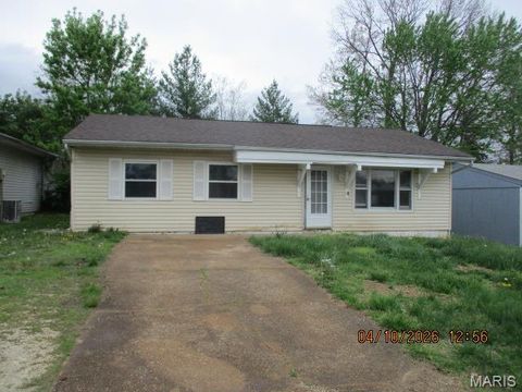 Photo of 45 Cedar Ridge, Pacific, MO 63069 (MLS # 26021651)