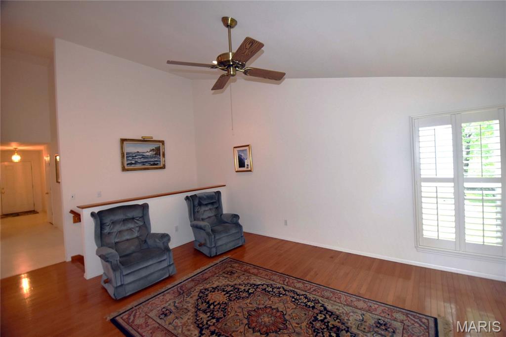 1002 Shire Lane