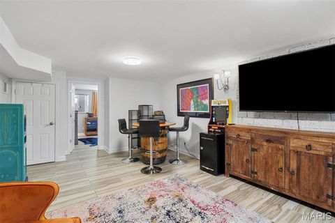 Tiny photo for 1016 Forest Avenue, Kirkwood, MO 63122 (MLS # 26001569)