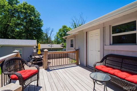 Tiny photo for 1016 Forest Avenue, Kirkwood, MO 63122 (MLS # 26001569)