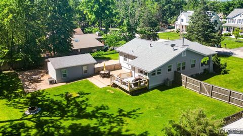 Tiny photo for 1016 Forest Avenue, Kirkwood, MO 63122 (MLS # 26001569)