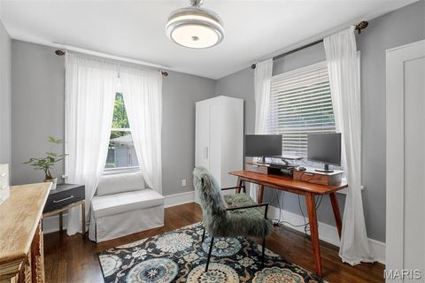 Tiny photo for 1016 Forest Avenue, Kirkwood, MO 63122 (MLS # 26001569)